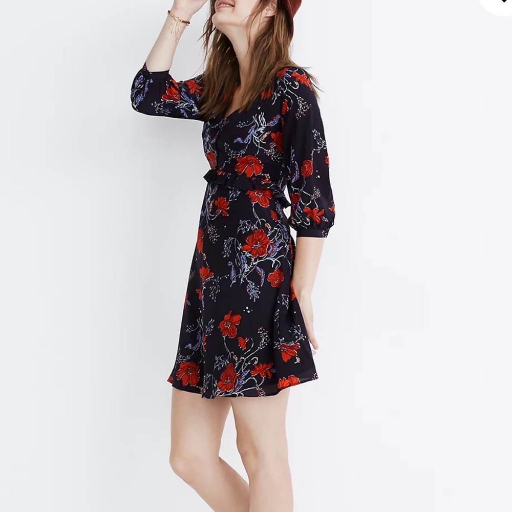MADEWELL | Silk Ruffle-Waist Dress in Windblown Poppies
